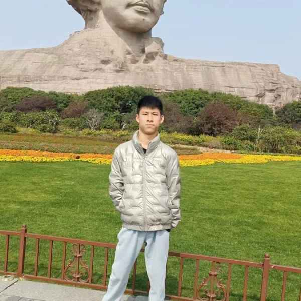 浙江22岁单身帅哥真诚找对象-梅州征婚相亲网