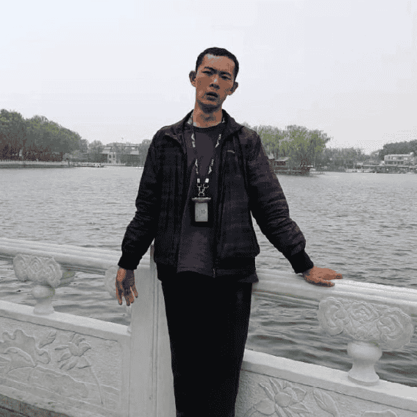北京32岁单身帅哥真诚找对象-梅州征婚相亲网